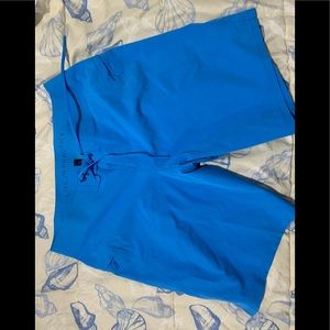 Lululemon current state board short 9”